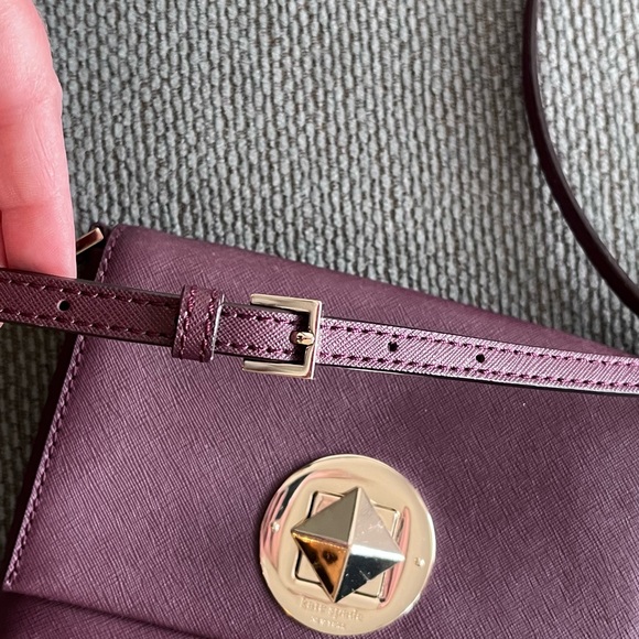 Kate Spade Newbury Lane Sally Turn Lock Crossbody Leather Purse Small Wine - Picture 5 of 17